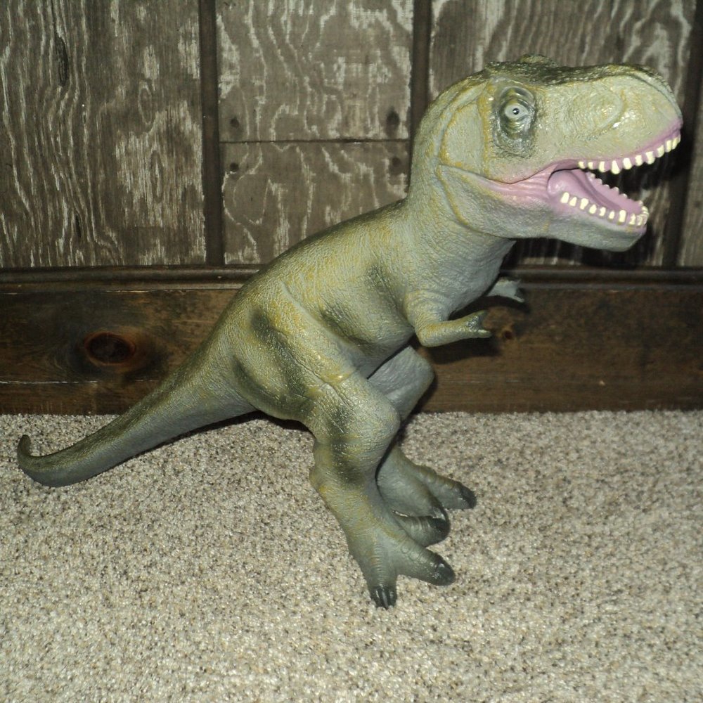 Tyrannosaurus Rex Dinosaur by Toy Magic Trading Co. 11.5" H x 18" L Green 2003